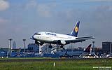 017 Lufthansa B737-500 Limburg.jpg